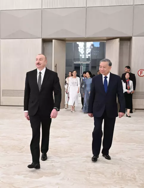 Prezident İlham Əliyevin adından To Lamın şərəfinə dövlət ziyafəti verilib - FOTO - Foto 3