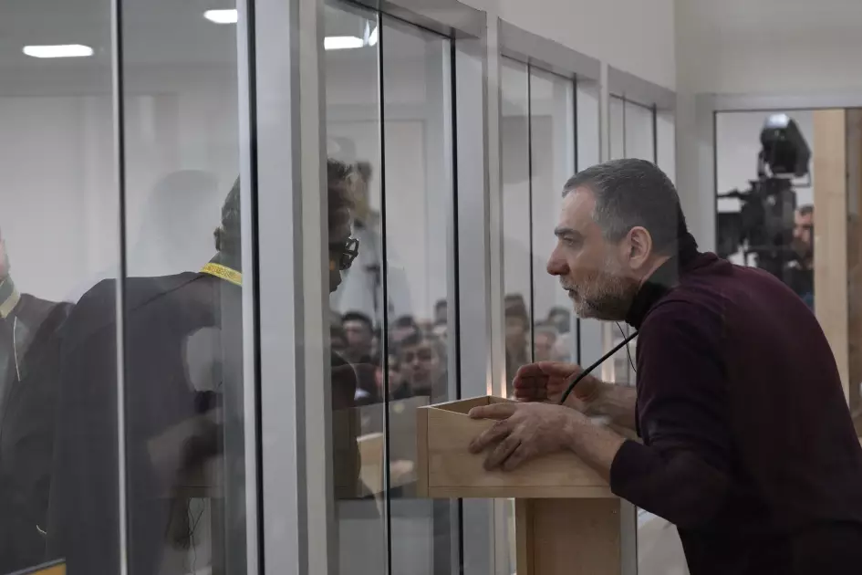 Ruben Vardanyanın təqsirləndirildiyi cinayət işinin məhkəmə baxışı davam etdirilib - FOTO - Foto 2