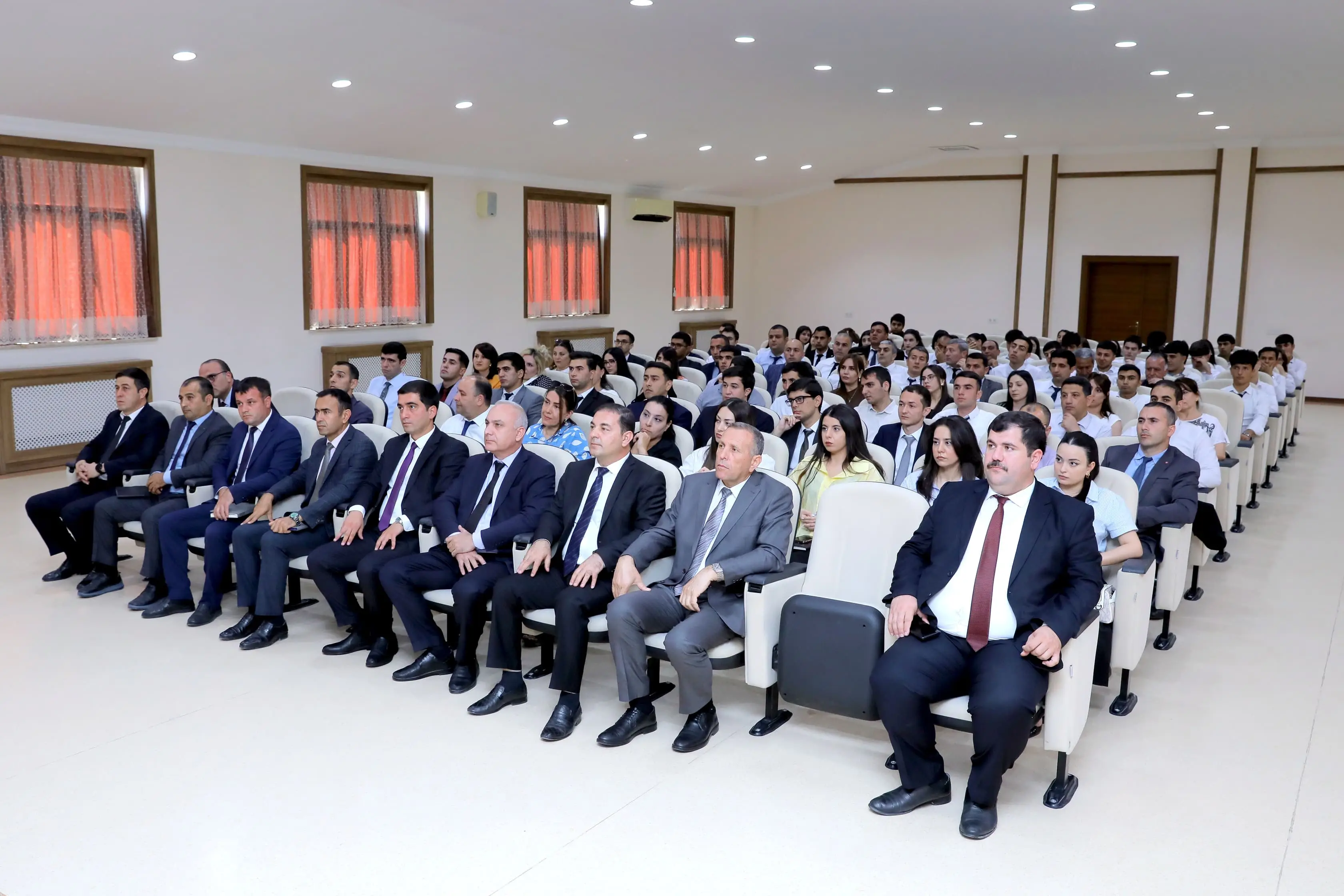 Naxçıvanda “Milli iqtisadiyyat və dövlət idarəçiliyi” mövzusunda təlim keçirilib - FOTO - Foto 2