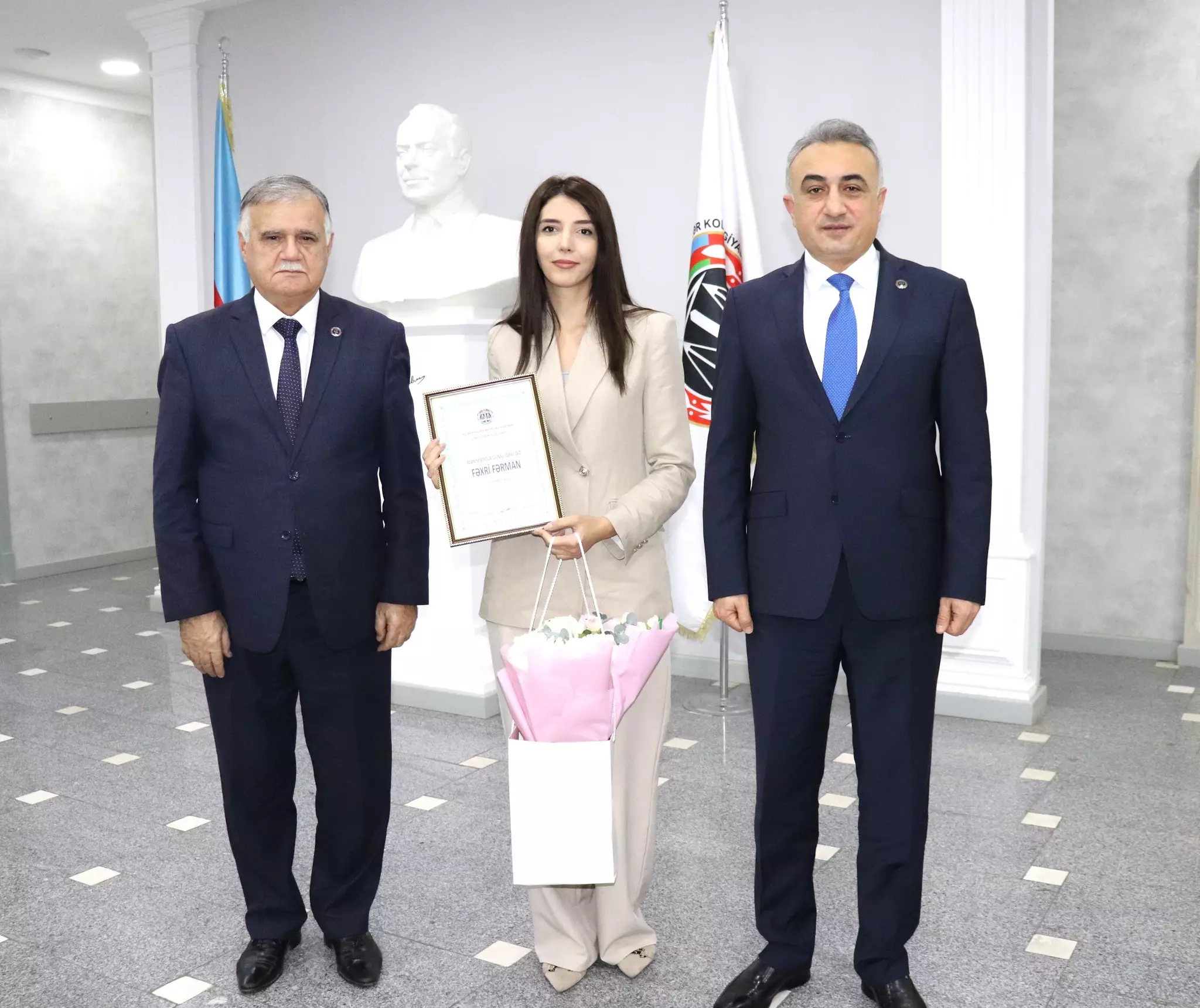 Vəkillər Kollegiyasının rəhbərliyi yeni hakim təyin olunan vəkilləri təbrik və təltif edib - FOTO - Foto 5