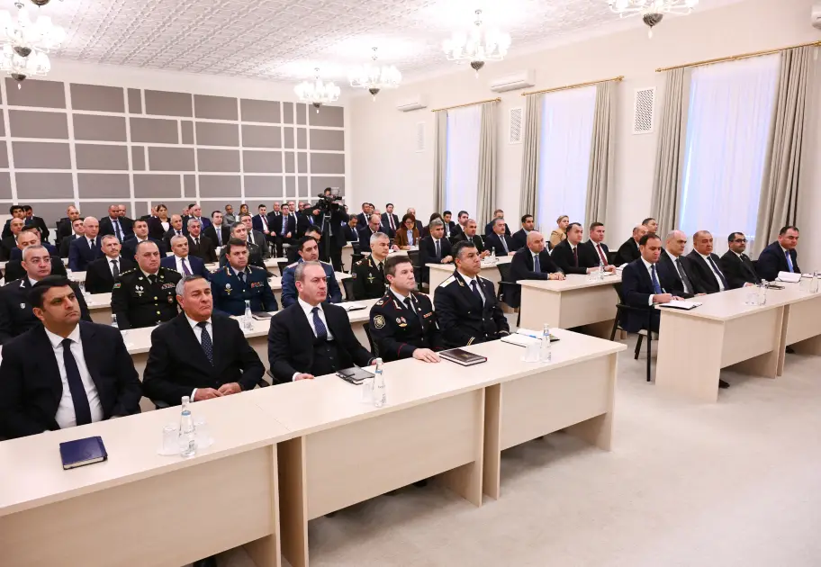 PA rəhbəri Naxçıvanda Azərbaycan Prezidentinin səlahiyyətli nümayəndəsini ictimaiyyətə təqdim edib - FOTO - Foto 2