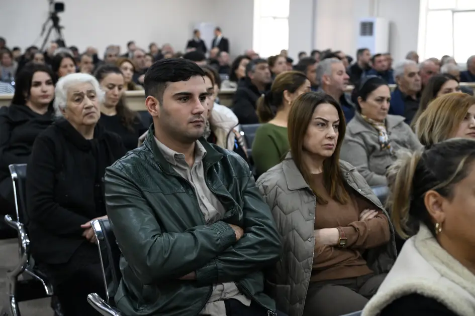 Ruben Vardanyanın məhkəməsində zərərçəkmiş şəxslərin ifadələri dinlənilib - FOTO - Foto 5