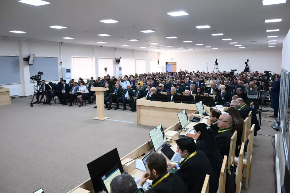 Məhkəmədə beynəlxalq təşkilatların və xarici media qurumlarının Ermənistanın Azərbaycan ərazilərini işğal etməsini təsdiqləyən faktlar tədqiq olunub - Foto 11