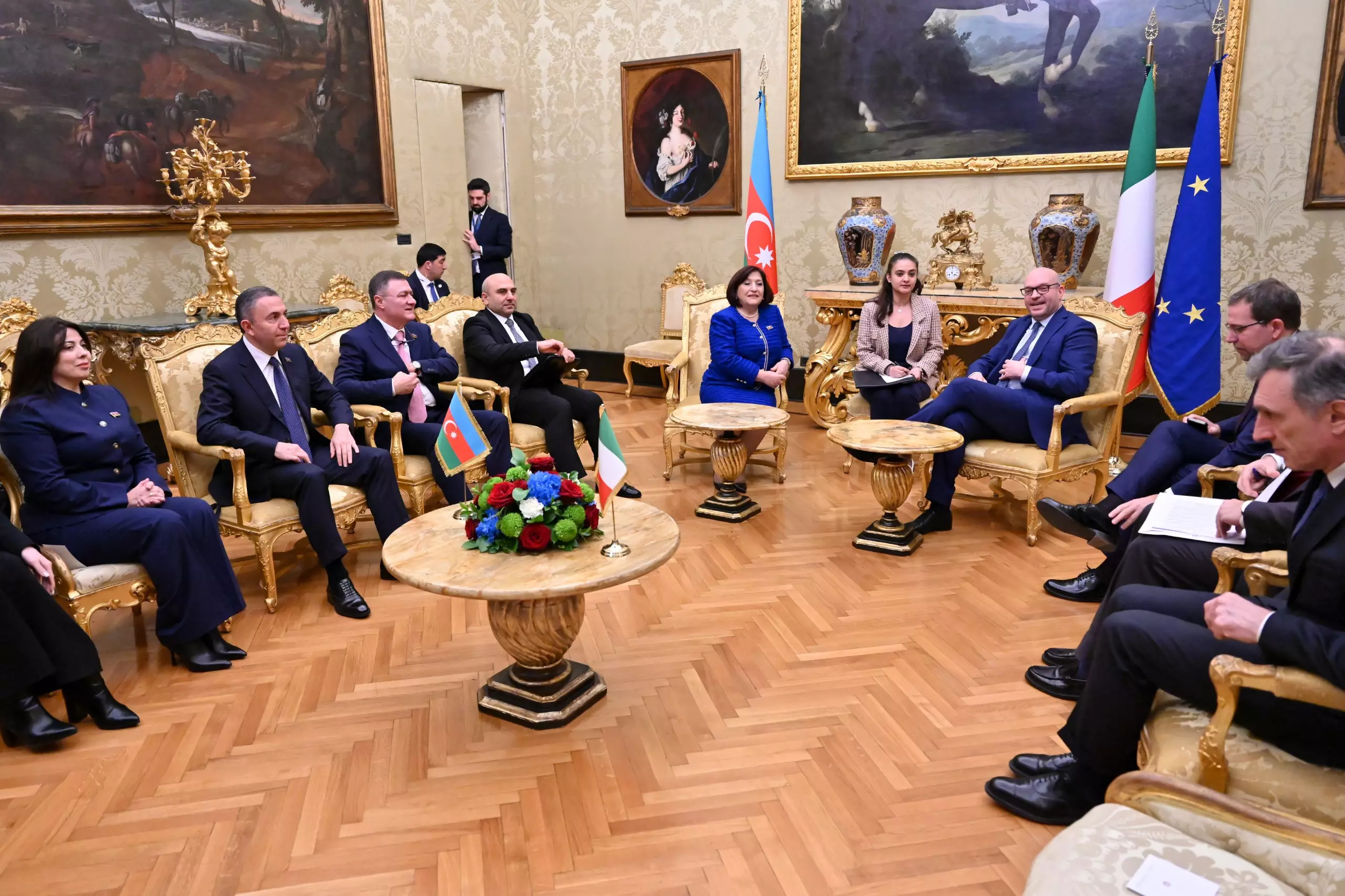 Sahibə Qafarova İtaliya Deputatlar Palatasının sədri Lorenzo Fontana ilə görüşüb - FOTO - Foto 2