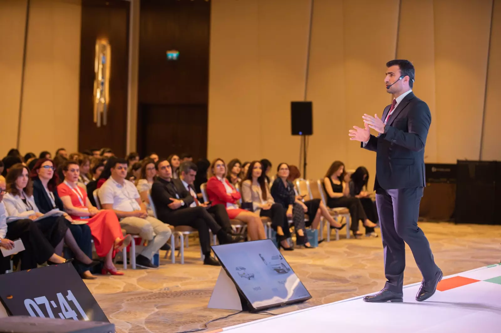 10 illiyini qeyd edən Milli İnsan Resursları Forumu uğurla yekunlaşdı - FOTO - Foto 7