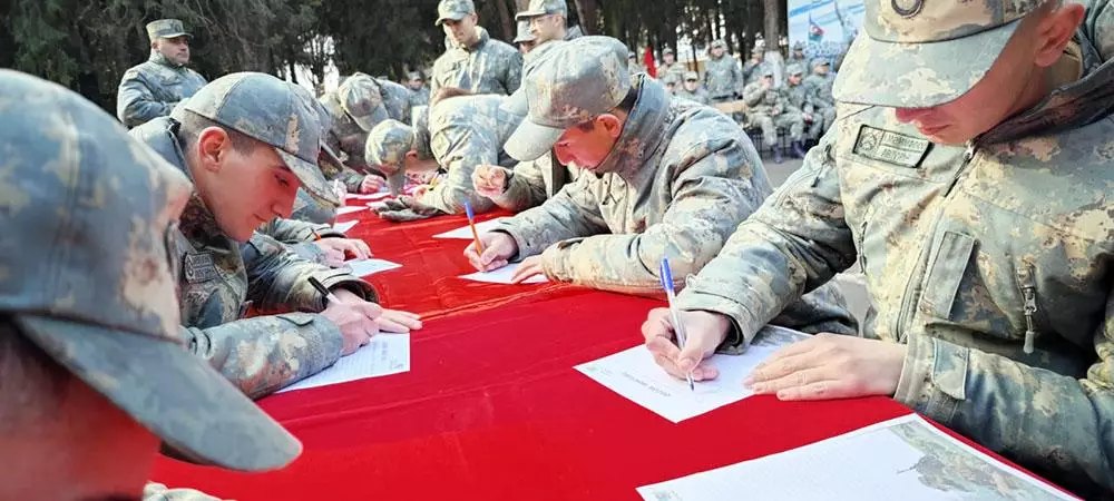 Azərbaycan Ordusunda silsilə bayram tədbirləri keçirilib - Foto 14