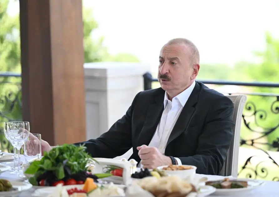 Prezident İlham Əliyev və Qurbanqulu Berdiməhəmmədov Şuşada nahar ediblər - Foto 4