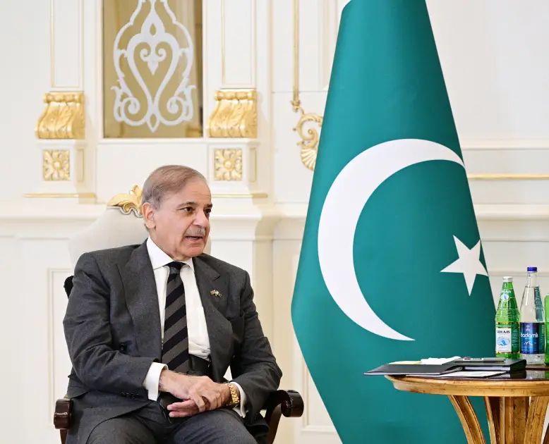 Prezident İlham Əliyevin Pakistanın Baş naziri ilə məhdud tərkibdə görüşü olub - YENİLƏNİB - FOTO - Foto 4