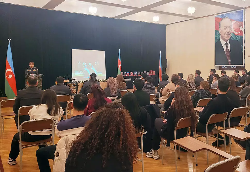 Milli Qəhrəman Mübariz İbrahimovun xatirəsi yad edilib - FOTO/ VİDEO - Foto 3