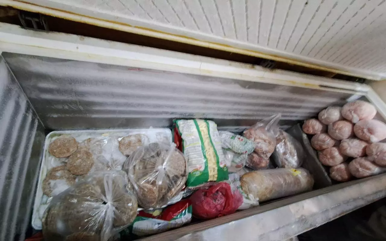 Naxçıvanın məşhur restoranında ciddi nöqsanlar aşkarlandı - FOTO - Foto 3