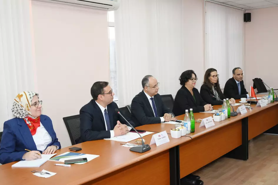 Audiovizual Şura ilə Mərakeşin Audiovizual Kommunikasiyalar üzrə Ali Qurumu arasında Əməkdaşlıq Memorandumu imzalanıb - FOTO - Foto 3