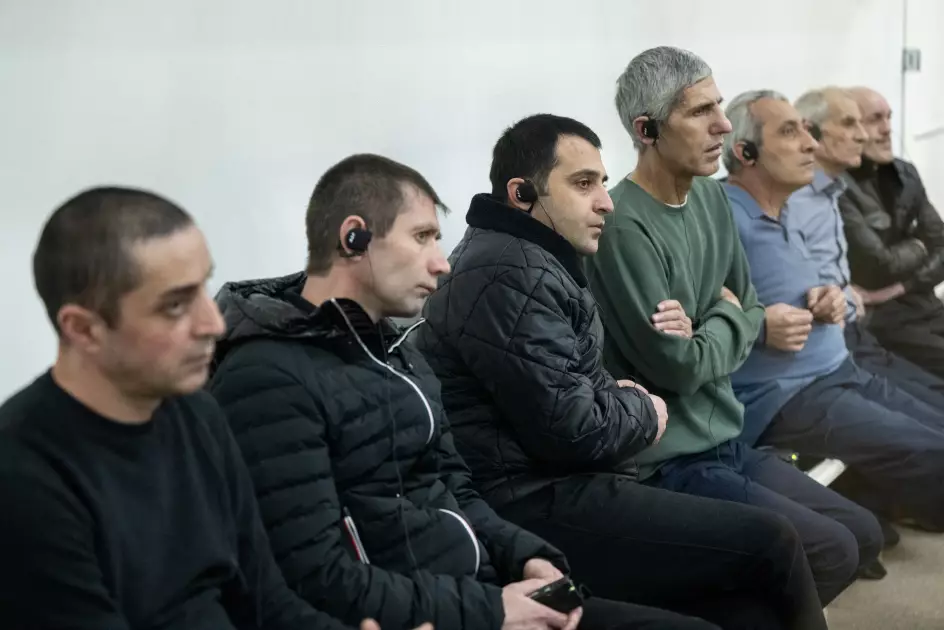 Azərbaycan xalqına qarşı çoxsaylı cinayətlərin törədilməsində təqsirləndirilən şəxslərin məhkəməsi davam etdirilir - FOTO - Foto 9