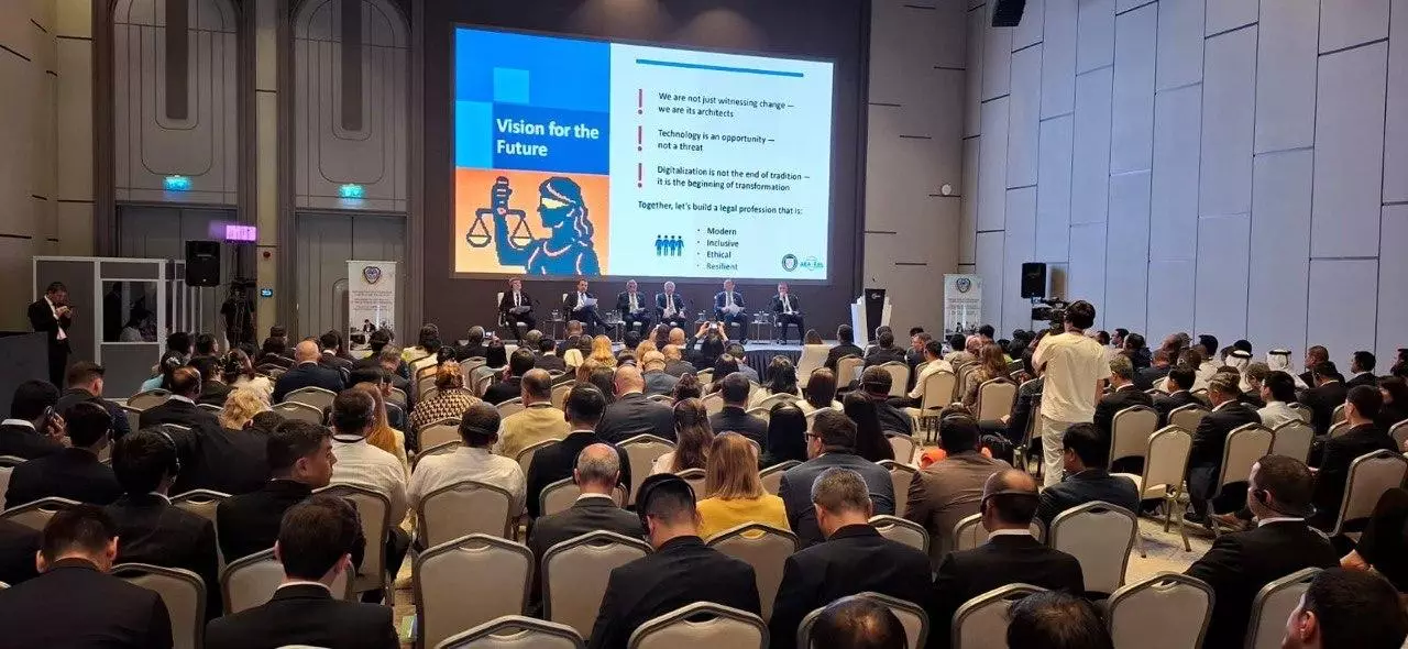 Vəkillər Kollegiyasının rəhbərliyi Özbəkistanda Beynəlxalq Hüquq Forumunda iştirak edib - FOTO - Foto 10