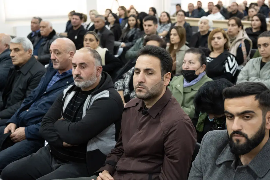 Ruben Vardanyanın məhkəməsində zərərçəkmiş şəxslərin ifadələri dinlənilib - FOTO - Foto 17