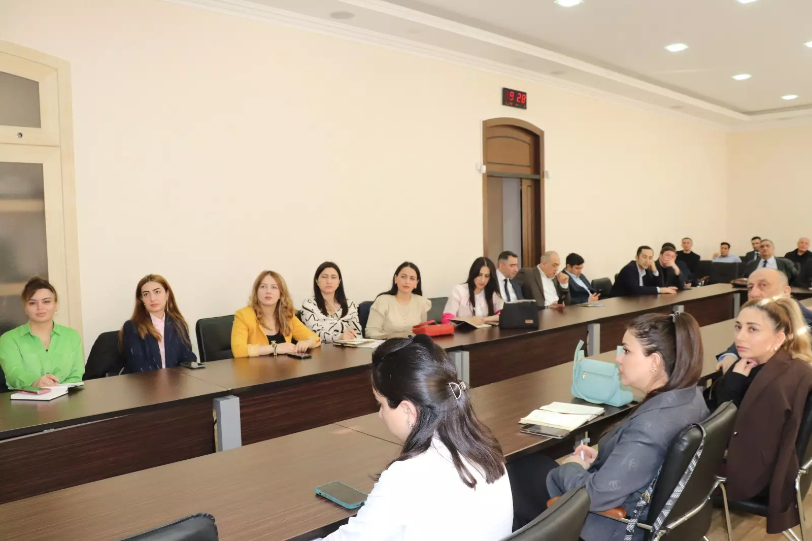 Vəkilliyə namizədlər üçün Vəkil bürolarının təqdimatı olub - FOTO - Foto 3