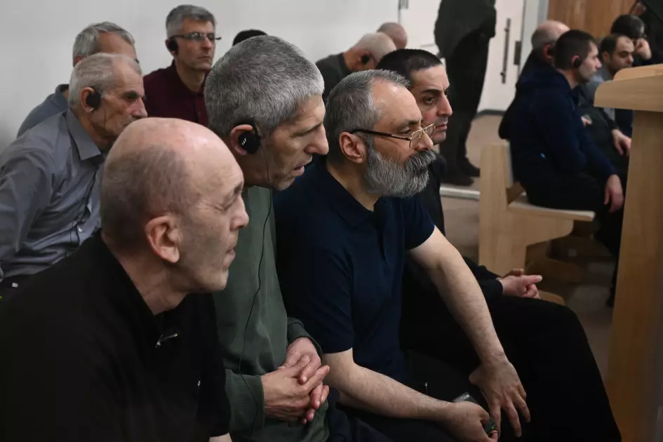 Məhkəmədə beynəlxalq təşkilatların və xarici media qurumlarının Ermənistanın Azərbaycan ərazilərini işğal etməsini təsdiqləyən faktlar tədqiq olunub - Foto 17