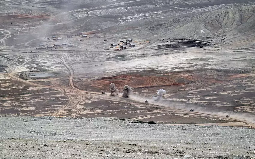 Azərbaycan Ordusunda döyüş atışlı taktiki təlim keçirilib - VİDEO - Foto 5