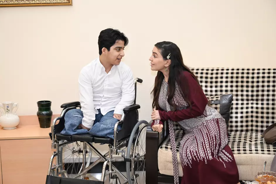 Mehriban Əliyeva və Leyla Əliyeva Bakıdakı 1 saylı körpələr evində və 1 saylı uşaq evi sosial xidmət müəssisəsində olublar - FOTO - Foto 9
