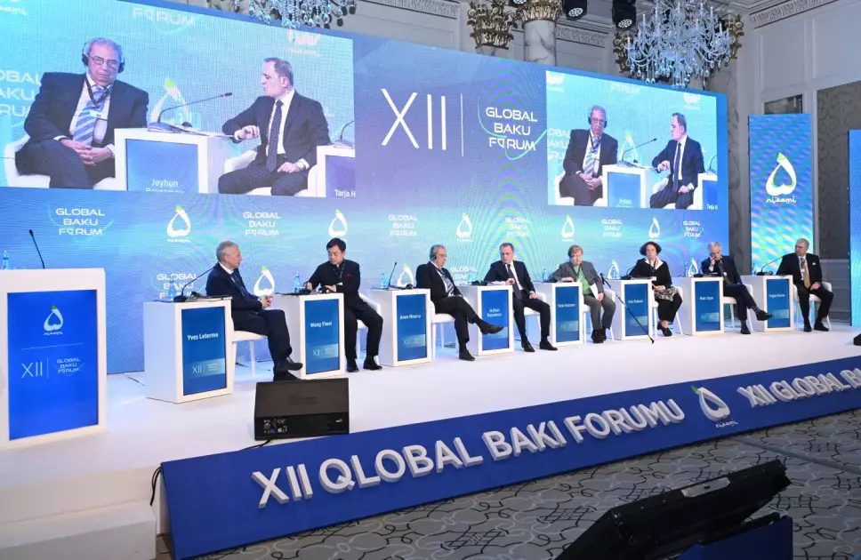 Qlobal Bakı Forumunda çoxqütblü dünya üçün multilateralizmə yenidən baxılması mövzusu müzakirə olunub - FOTO - Foto 3