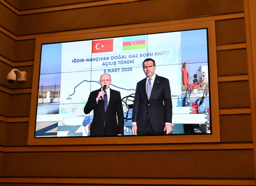 Azərbaycan və Türkiyə prezidentləri İğdır-Naxçıvan qaz kəmərinin videobağlantı formatında açılış mərasimində iştirak ediblər - YENİLƏNİB-3 - Foto 7