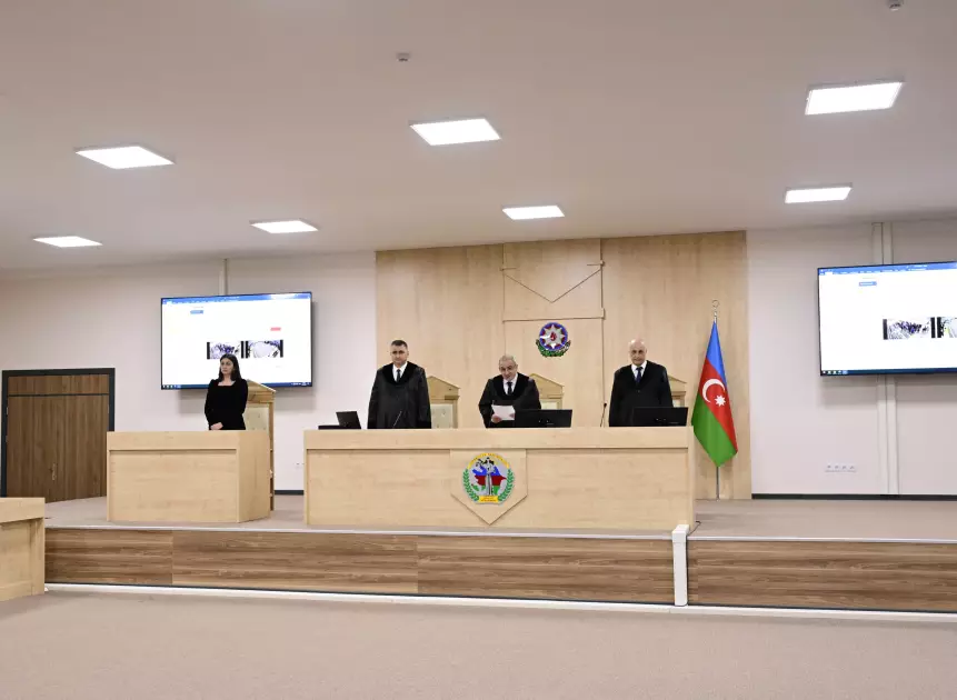 Müharibə və ağır cinayətlərdə təqsirləndirilən erməniəsilli şəxslərin məhkəməsi davam etdirilib - FOTO - Foto 7