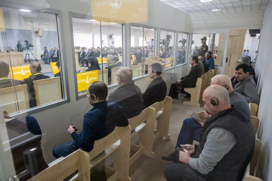 Zərərçəkmiş şəxs: Ermənistan ordusu kəndlərə hücum edir, insanları öldürür, girov götürür, onlara işgəncə verirdilər - MƏHKƏMƏ - Foto 2