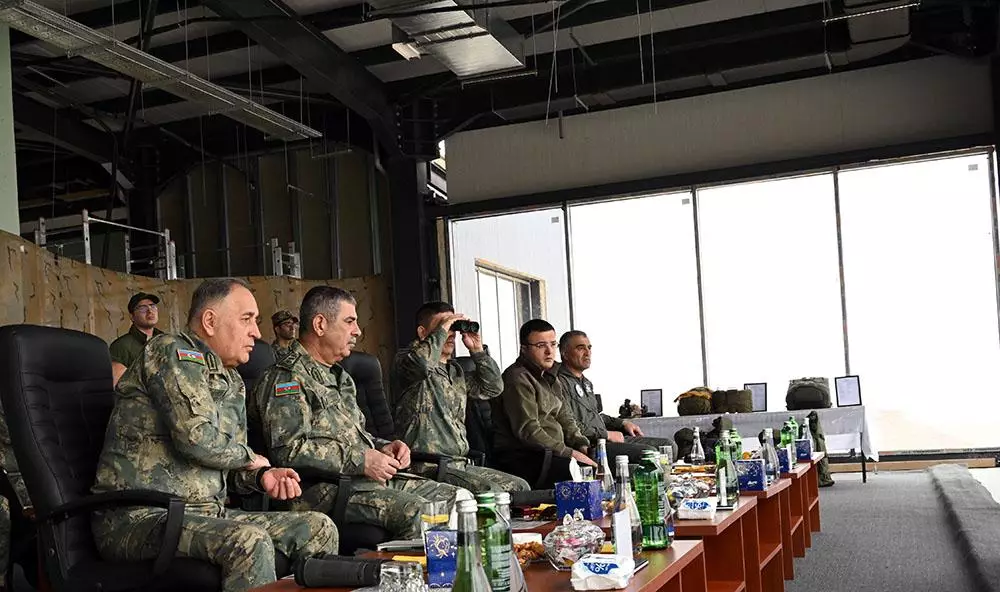 Azərbaycan Ordusunda döyüş atışlı taktiki təlim keçirilib - VİDEO - Foto 6