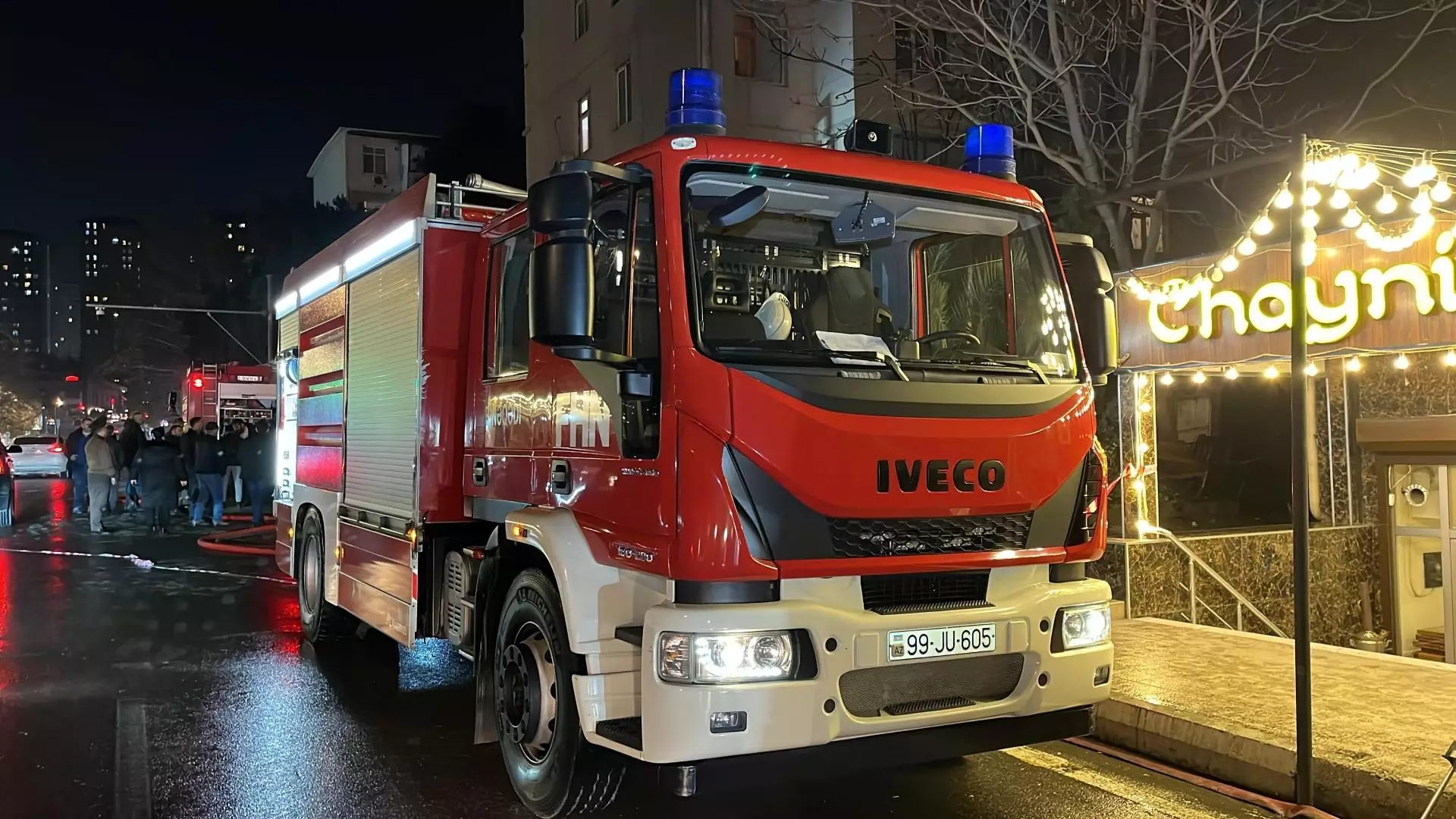 Bakıda yanğınla əlaqədar bağlanan yol açıldı - YENİLƏNİB+FOTO - Foto 5