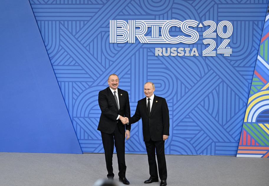 İlham Əliyev Kazanda XVI BRICS Sammitinin keçirilməsi münasibətilə rəsmi ziyafətdə iştirak edib - YENİLƏNİB+FOTO