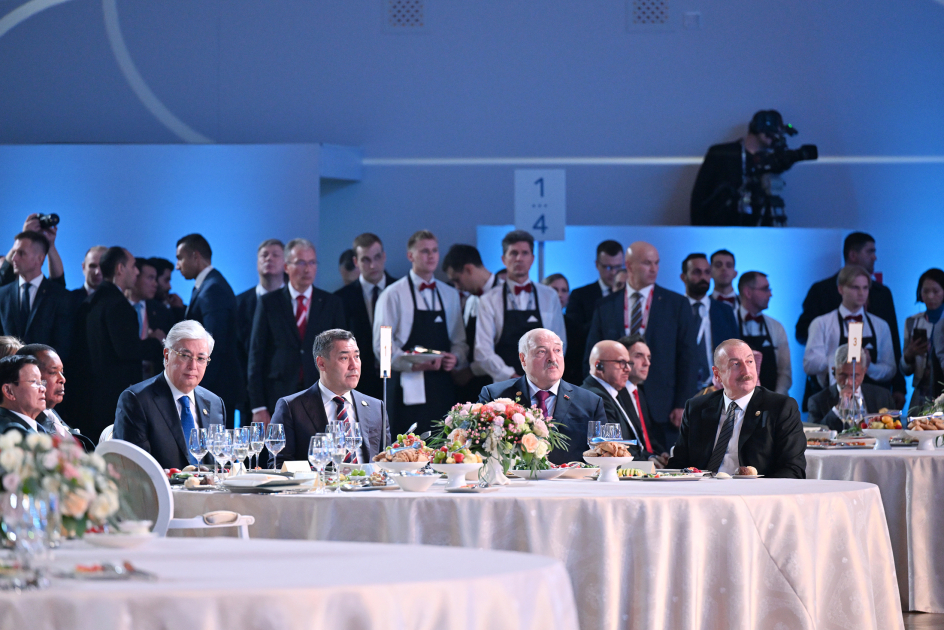 BRİCS-dəki liderlərə təklif edilən şam yeməyi meyusu - FOTO