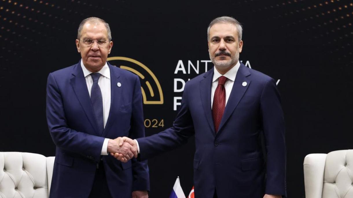 Fidan və Lavrov regional məsələləri müzakirə ediblər