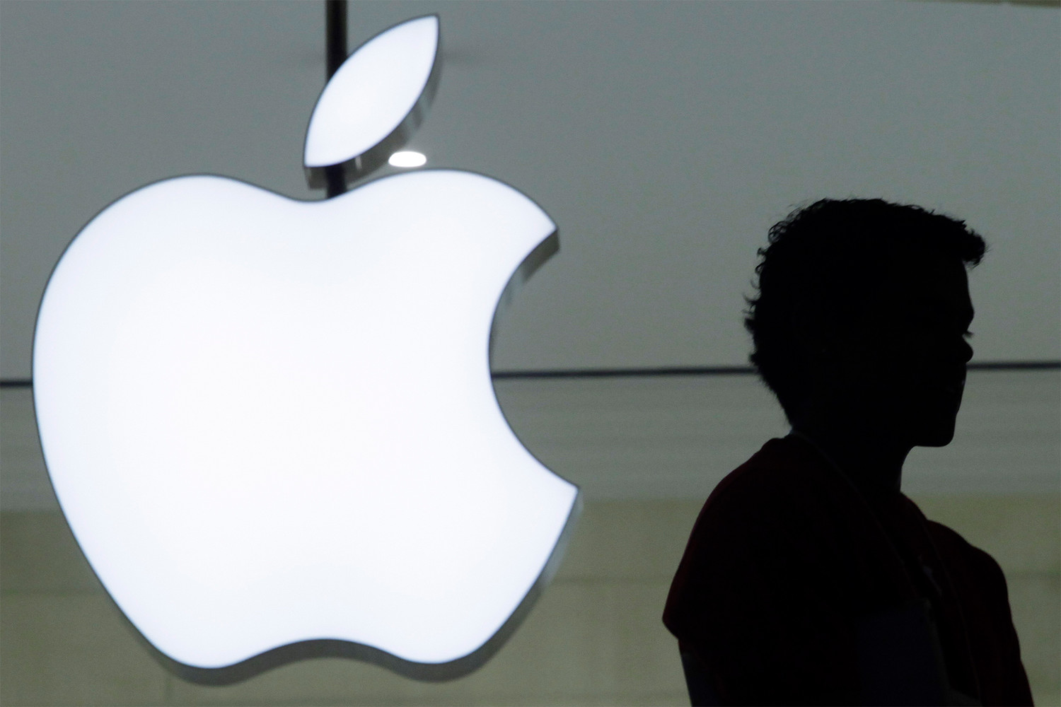 Apple sünni intellekt üçün öz serverlərini istehsal etmək istəyir
