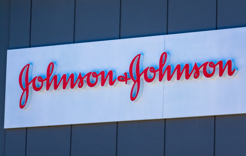"Johnson & Johnson"un qazancı azaldı