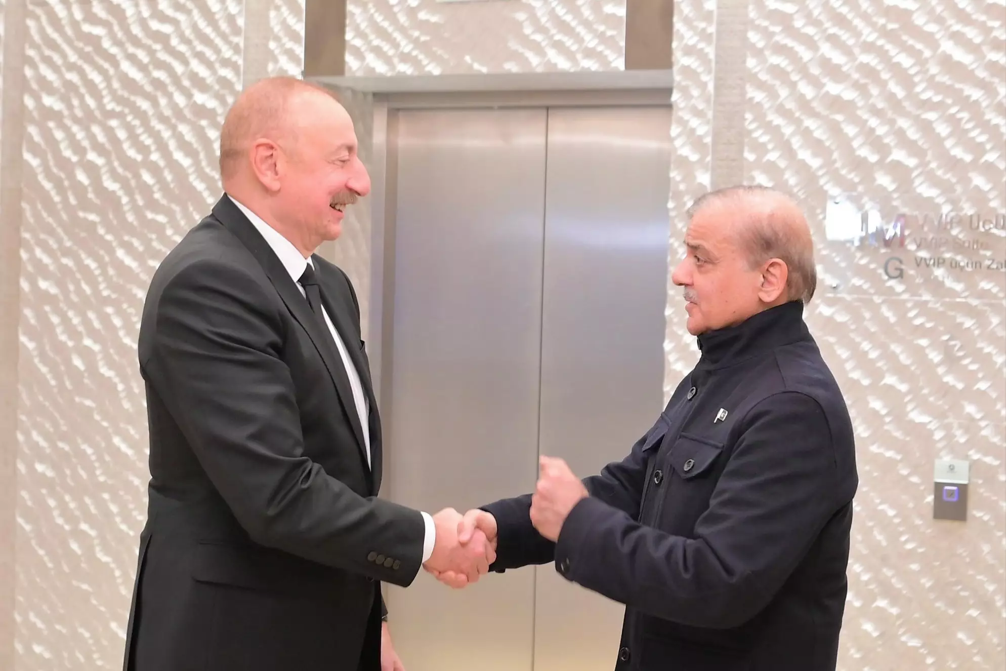 İlham Əliyev və Şahbaz Şərif bir çox sahədə tərəfdaşlığın gücləndirilməsini müzakirə edib