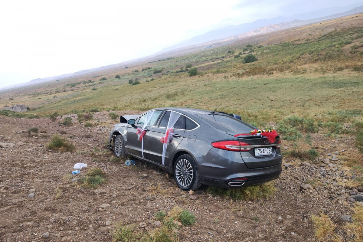 Naxçıvanda gəlin maşını qəzaya uğrayıb, ölən və xəsarət alanlar var