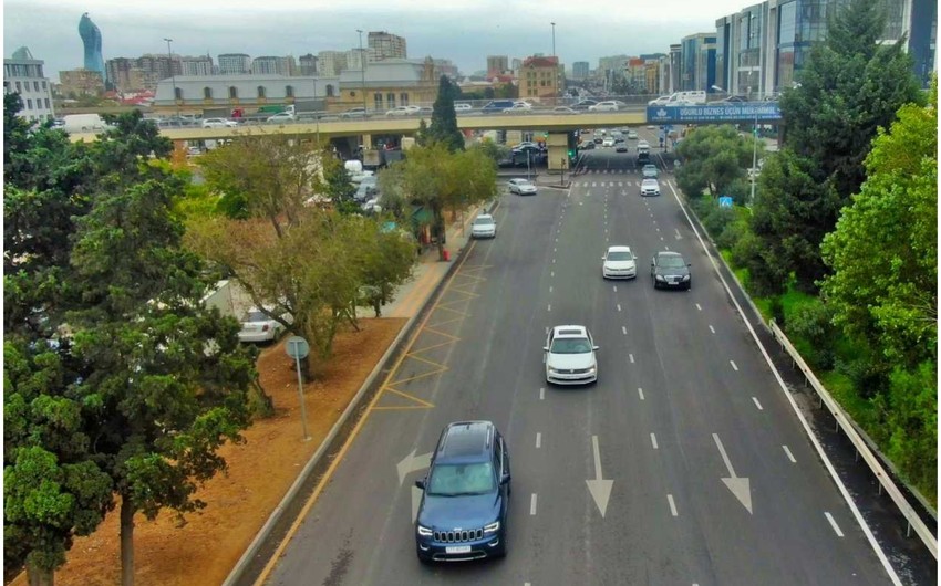 Bakının Mikayıl Müşfiq küçəsi təmir edilib