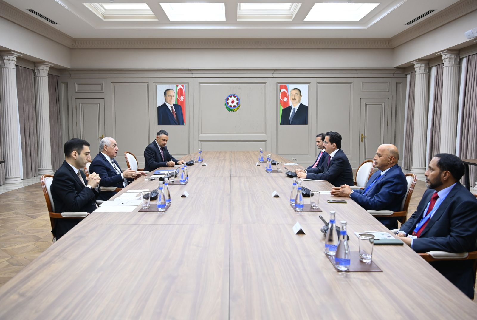 Baş nazir Əli Əsədov Ümumdünya Yaşıl İqtisadiyyat Təşkilatının sədri ilə görüşüb