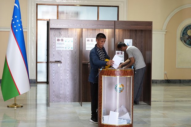 Özbəkistanda parlament seçkiləri baş tutmuş hesab edilib