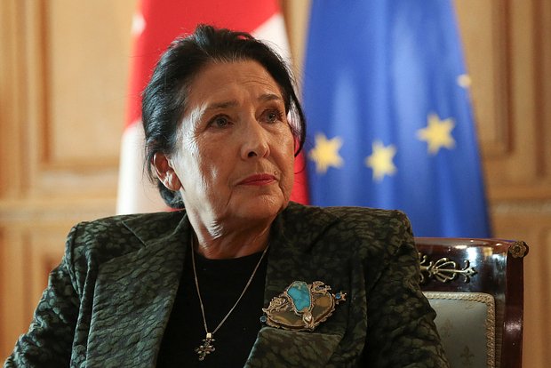 Gürcüstan prezidenti Qərbə səsləndi: Müxalifətin aksiyalarını dəstəkləyin