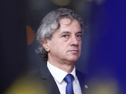 Sloveniyanın Baş naziri polisin işinə müdaxilədə ittiham olunur