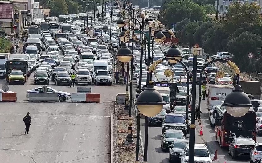 Bakının bir sıra yollarında tıxac müşahidə edilir