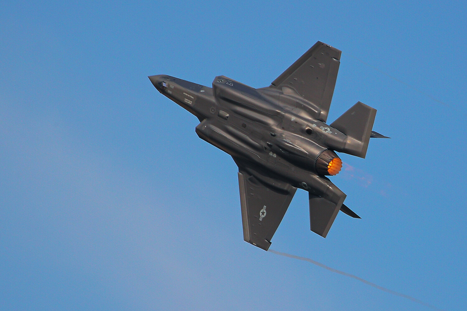 F-35-in döyüş hazırlığının kifayət qədər olmadığı üzə çıxdı
