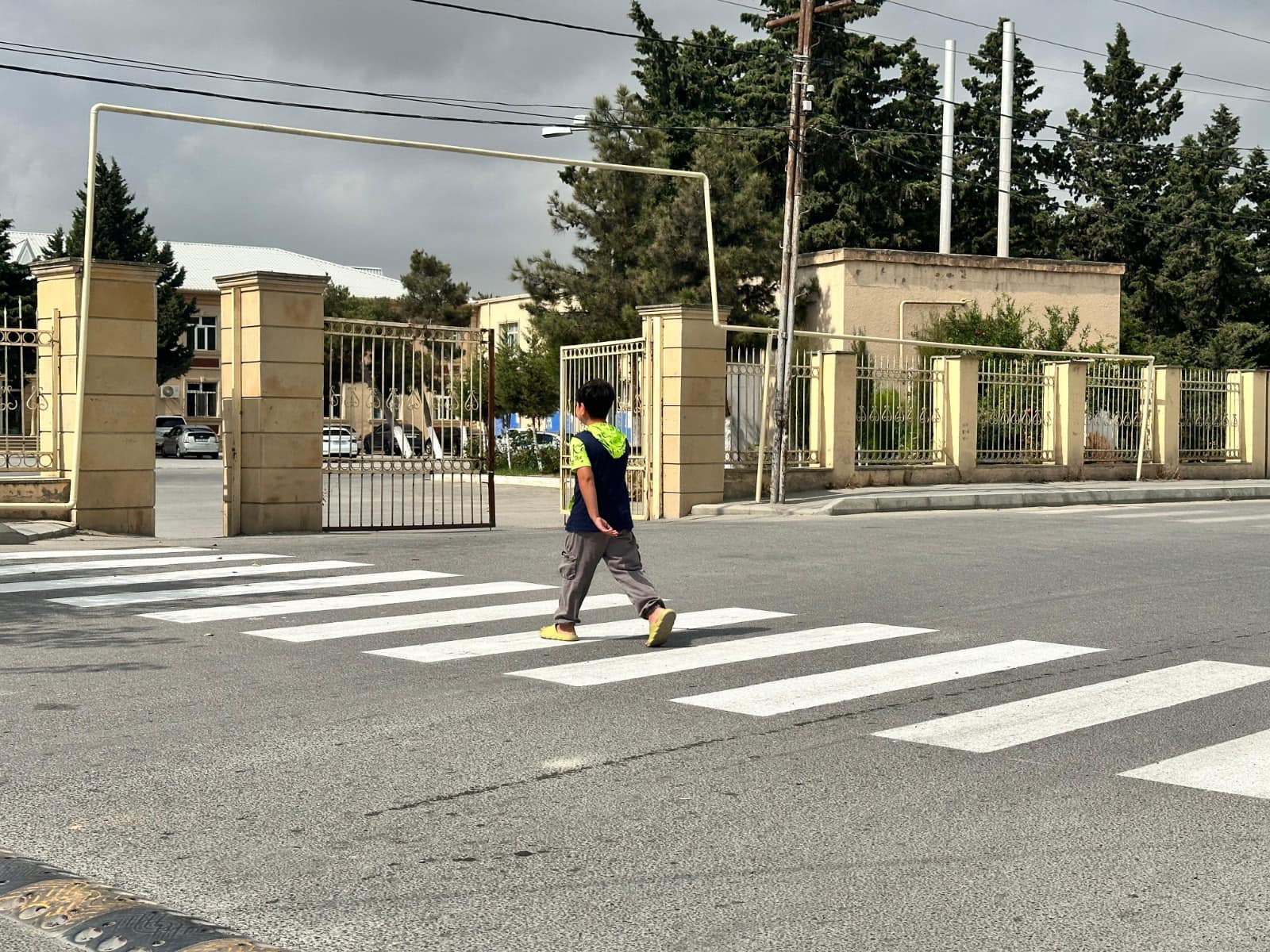 Bakıda bir sıra orta təhsil müəssisələrinin ətrafında tədbirlər görülür - FOTO