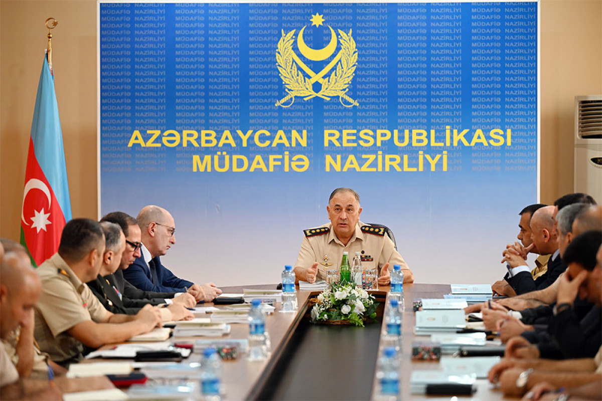 Yeni hərbi nizamnamə layihələrinin hazırlanması məqsədilə MN-də yaradılan işçi qrupunun görüşü keçirilib