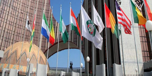 ECOWAS Nigerin təşkilata üzvlüyünü dayandırır