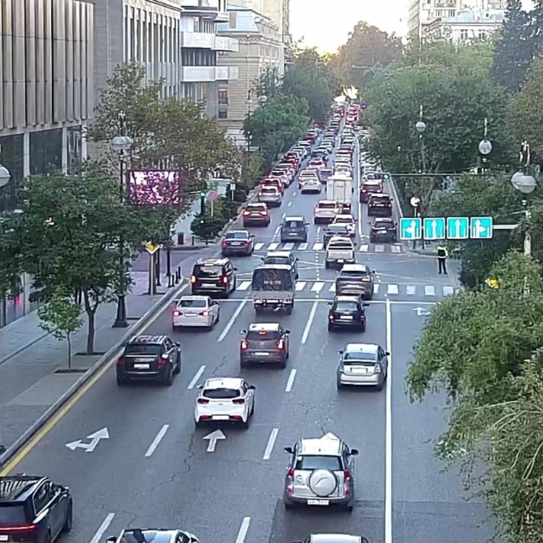 Bakıda hazırda bəzi yollarda sıxlıq müşahidə olunur