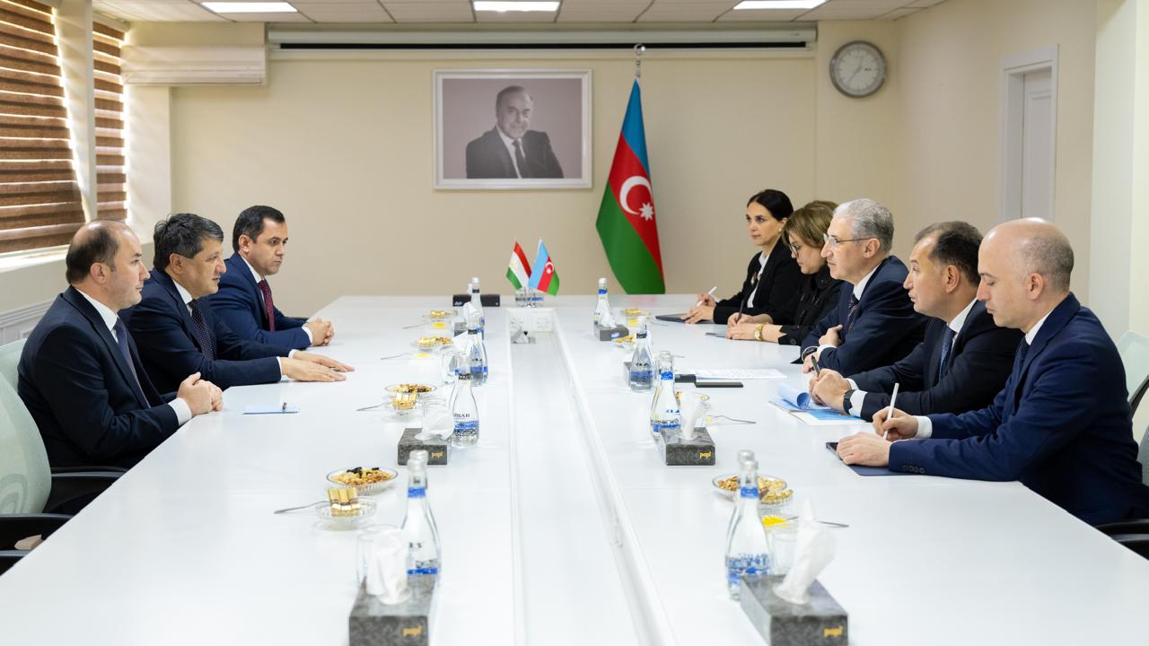 Muxtar Babayev və Tacikistanın sənaye və yeni texnologiyalar naziri arasında görüş olub