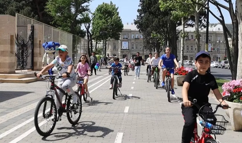 Dənizkənarı Milli Parkda uşaqların iştirakı ilə veloyürüş təşkil edilib