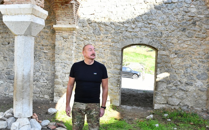 İlham Əliyev: İyirmi il əvvəl qarşıma bir nömrəli vəzifə qoymuşdum ki, Azərbaycan Bayrağı o vaxt işğal altında olan bütün ərazilərdə qaldırılsın