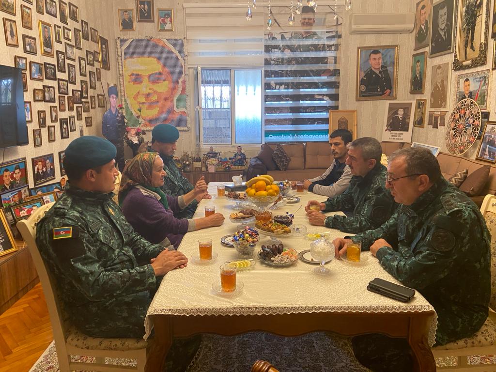 Elçin Quliyev və DSX-nin rəhbər heyəti şəhidlərin ailələrini və məzarlarını ziyarət edib - FOTO